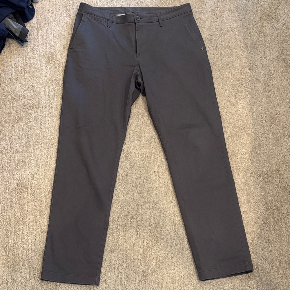 Vuori Men’s Fletcher Chino 34x32
